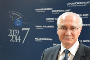 Miroslav Mikolášik